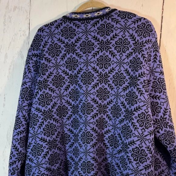 Vintage L. L. Bean Purple and Black Knit Cardigan 100% merino wool - Picture 9 of 11